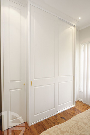 Brooklyn classic round hinged and sliding doors primed (to be painted by customer)
